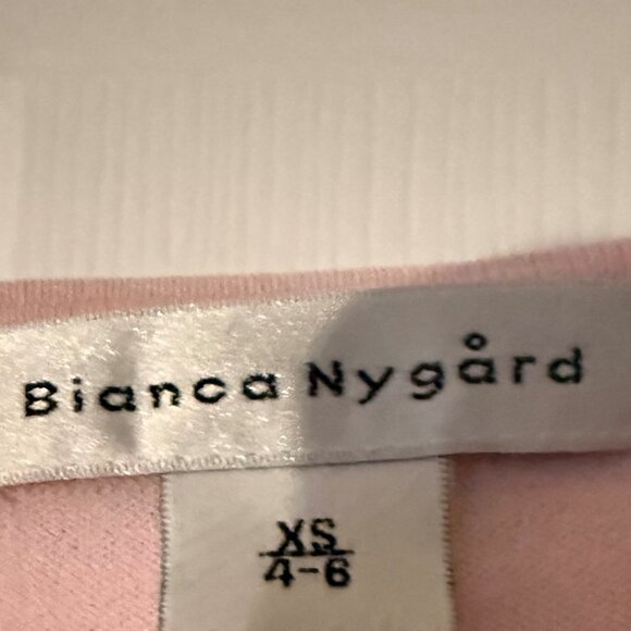 63% Rayon shortie pink sweater size X small - Picture 2 of 2